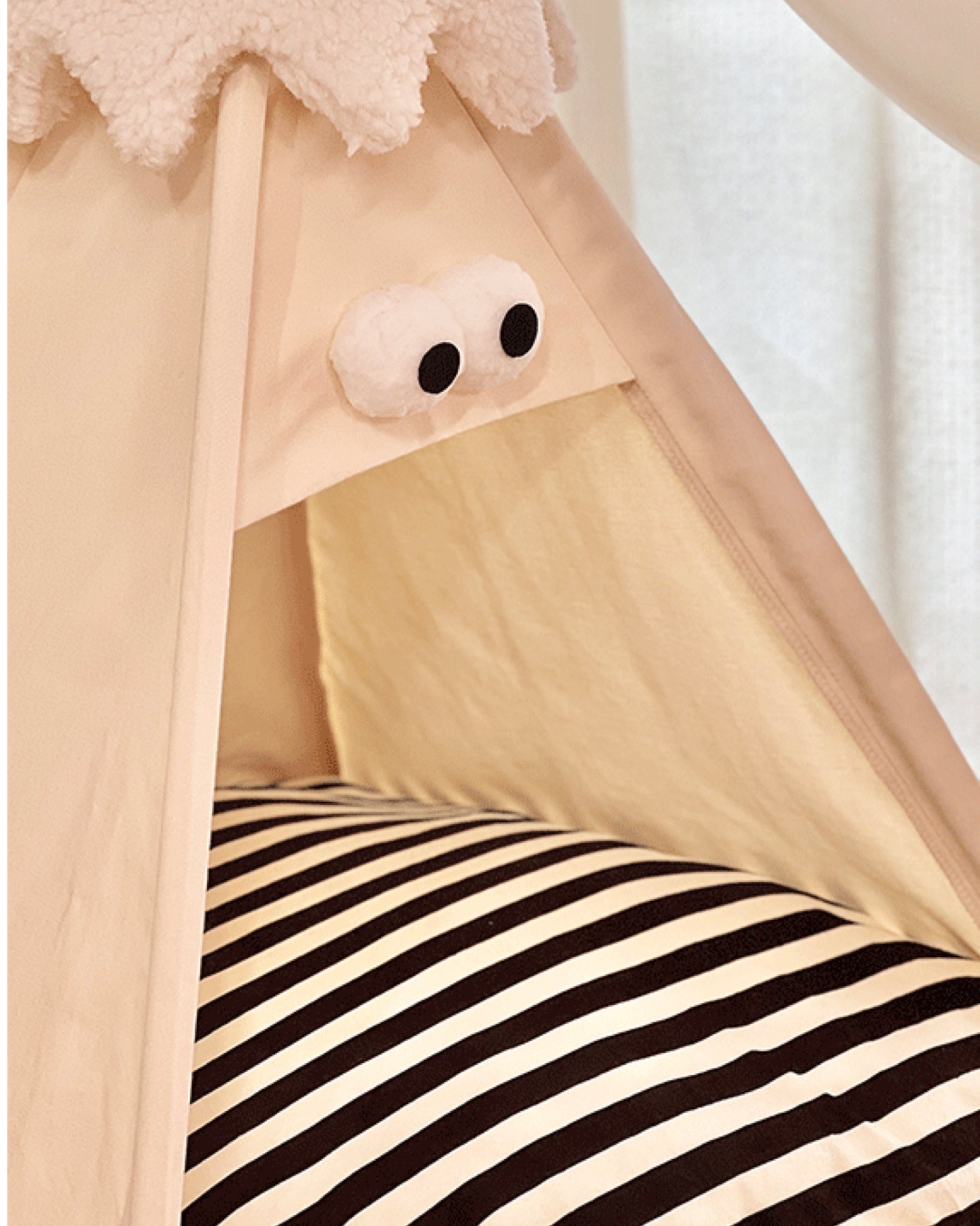 Cute Eyes Pet Tent Bed